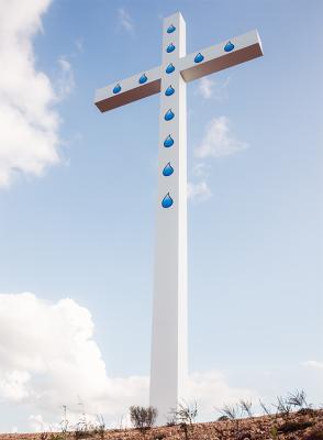 Majestic Cross